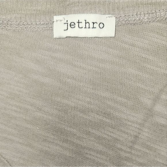 NWT Jethro Neiman Marcus Gray Gray Distressed Hem Asymmetrical Top Tshirt M - Picture 7 of 12